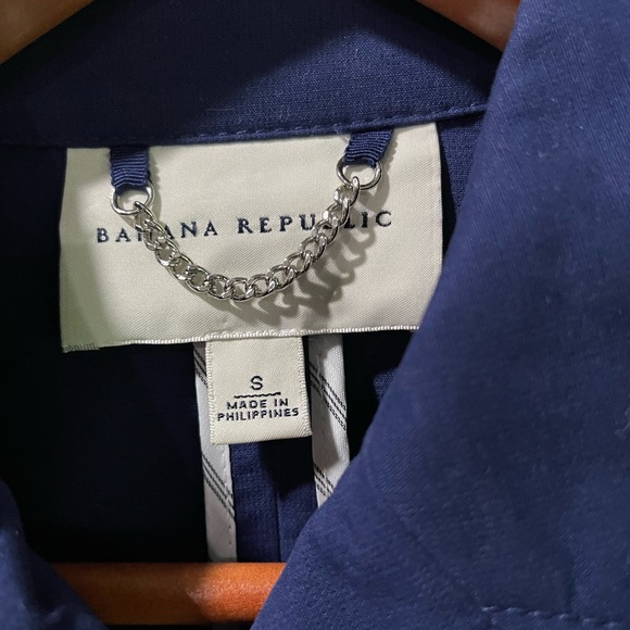 Banana Republic woman’s coat - Picture 2 of 3